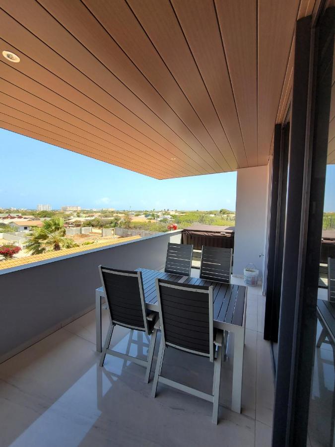 Gray Door Apartments - Adults Only Palm Beach Exterior photo